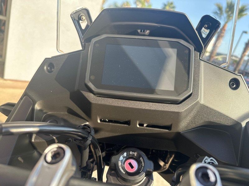 2024 Honda Transalp Image 10