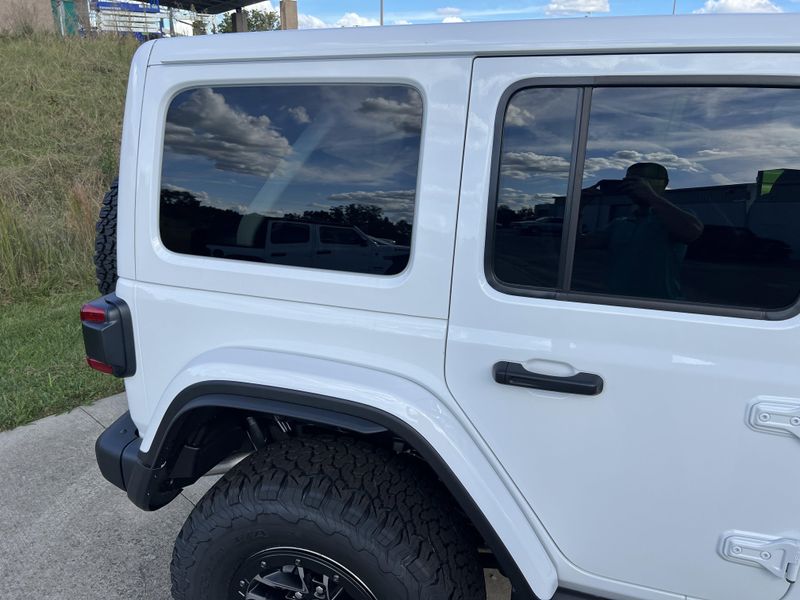 New 2025 Jeep Wrangler 4-door Rubicon XImage 7