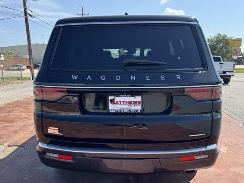 2022 Jeep Wagoneer Series IIIImage 6