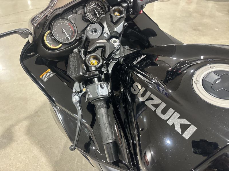 New 2027 Suzuki Hayabusa Image 24