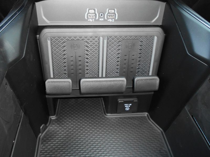 New 2025 RAM 2500 Big Horn Crew Cab 4x4 6