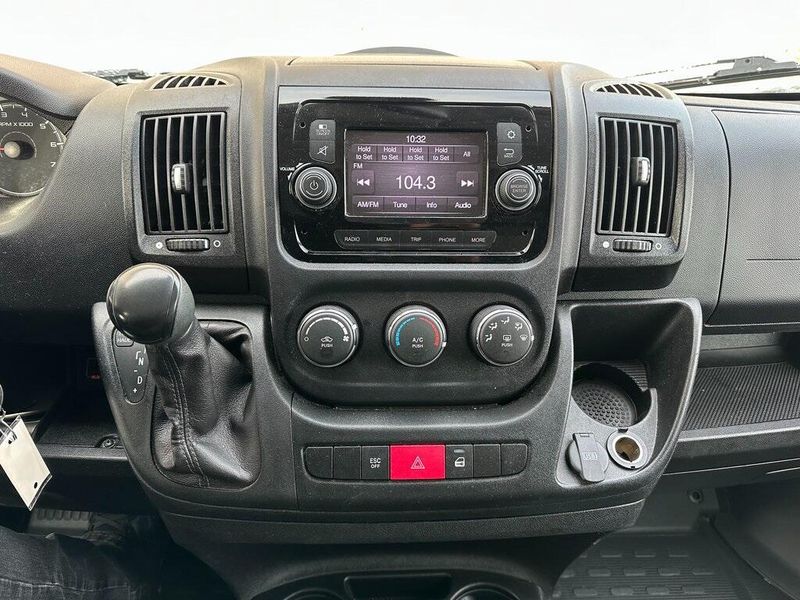 2021 RAM ProMaster 2500 BaseImage 6