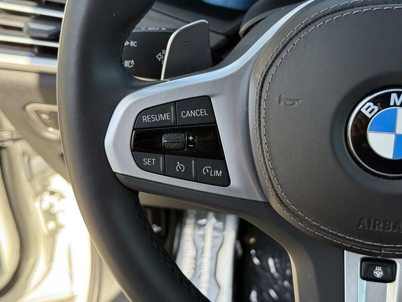 2022 BMW X7 xDrive40iImage 26