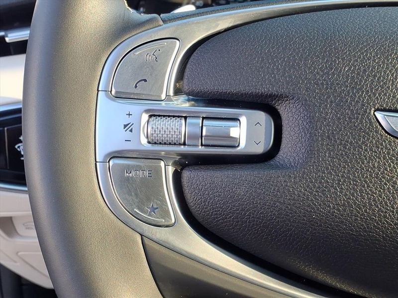 Used 2024 Genesis GV70 2.5TImage 20