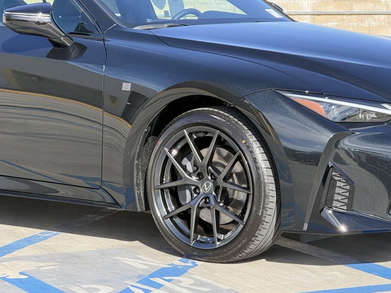 New 2026 Lexus IS 350 F SPORT DesignImage 4