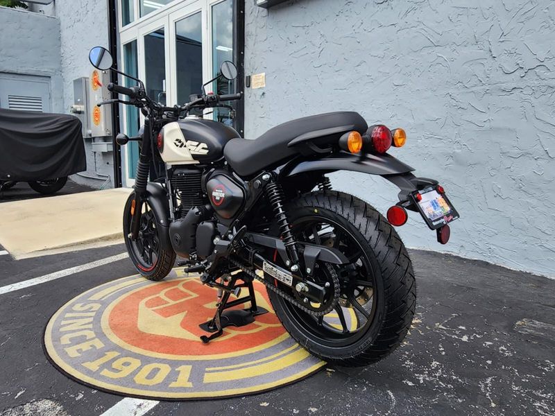 New 2026 Royal Enfield HUNTER 350 Image 7