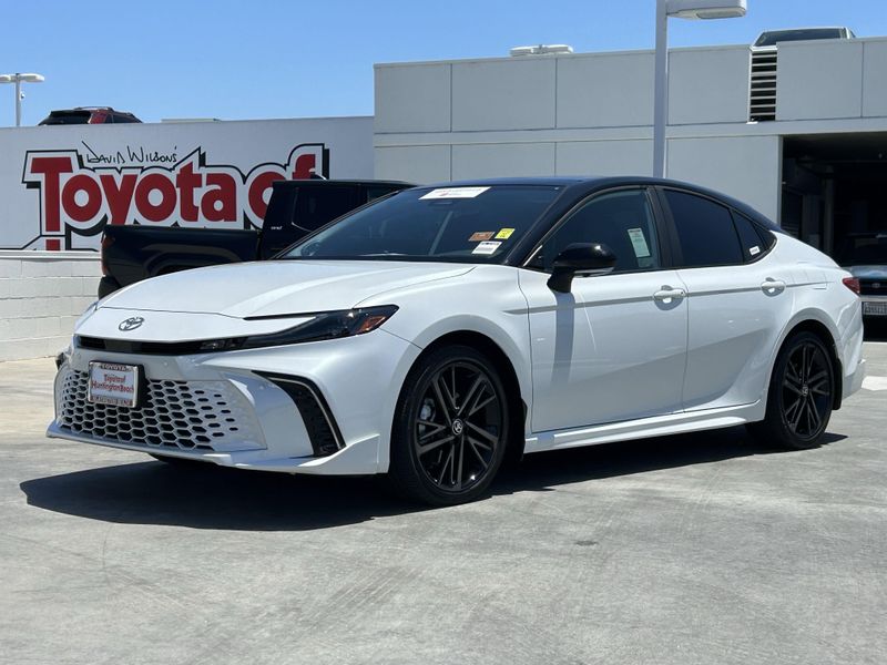 Used 2025 Toyota Camry XSEImage 6