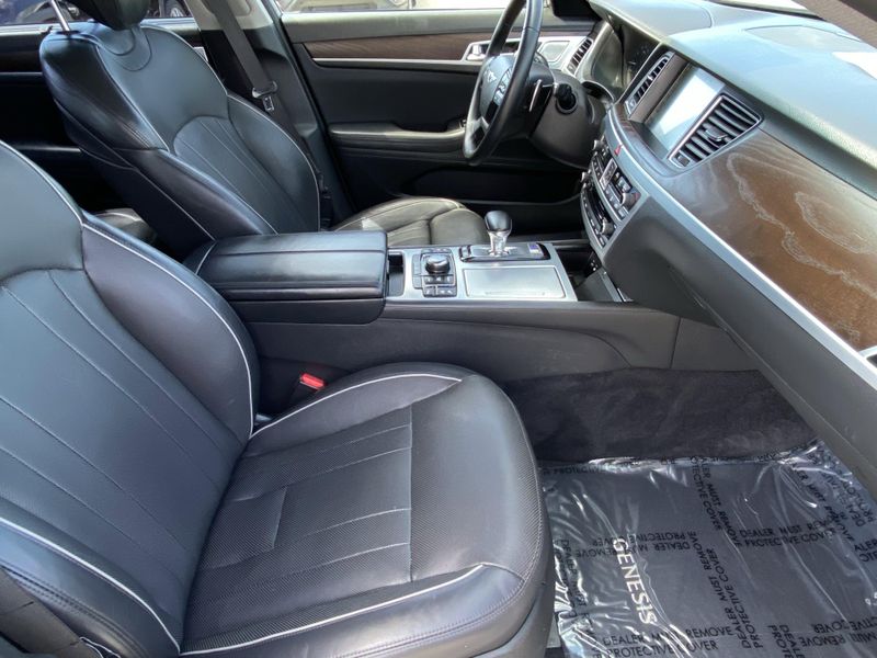 Used 2018 Genesis G80 3.8Image 10