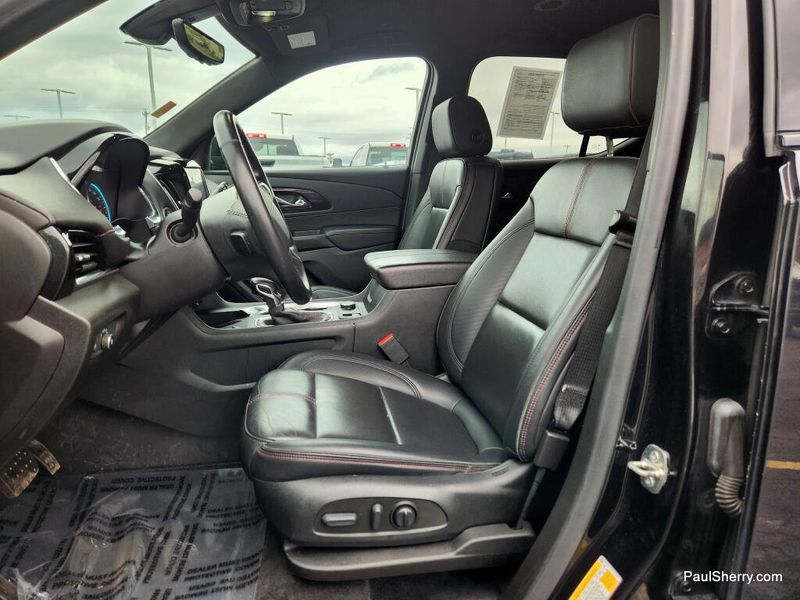 Used 2022 Chevrolet Traverse RS