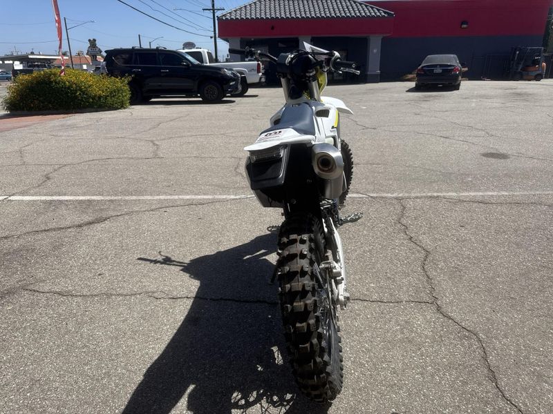 New 2025 Husqvarna FE 450 Image 17