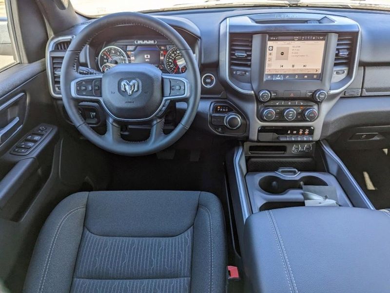 2023 RAM 1500 Big Horn Crew Cab 4x2 5