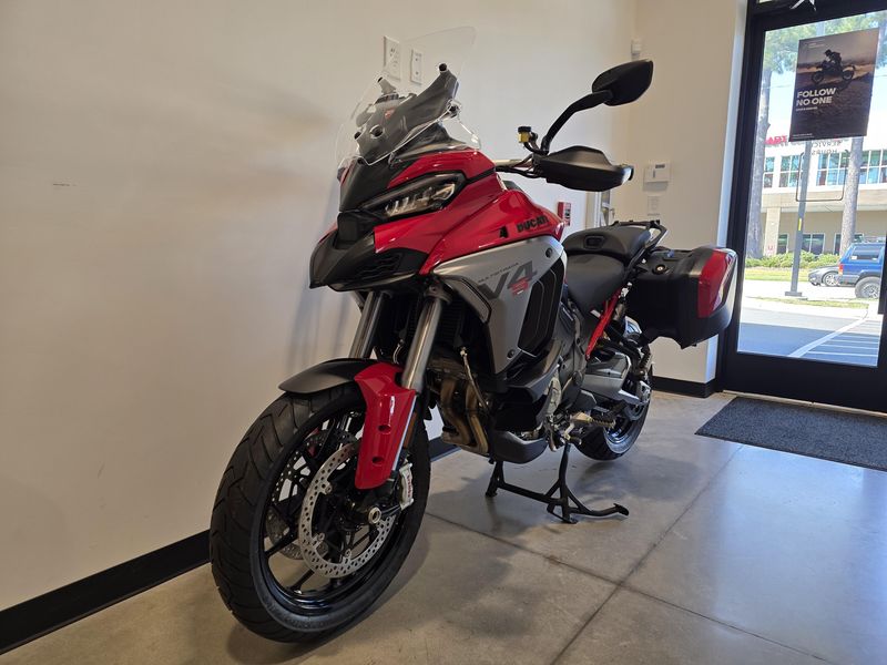 New 2025 Ducati Multistrada V4 S Travel  Radar 