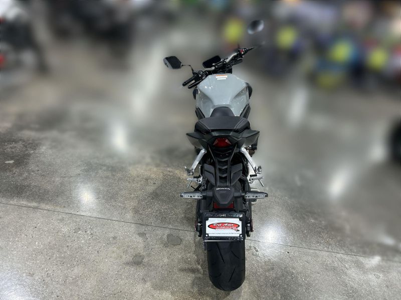Used 2024 Honda CB650R Image 16