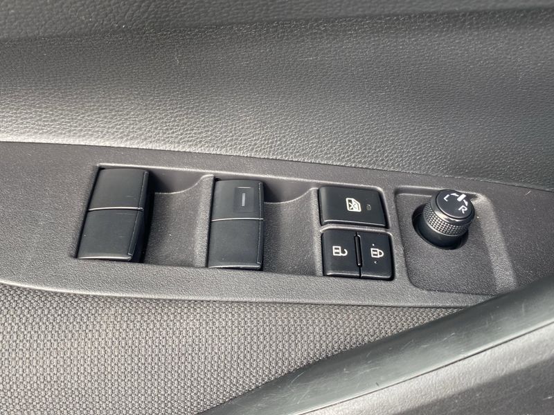 Used 2024 Toyota Corolla LEImage 19