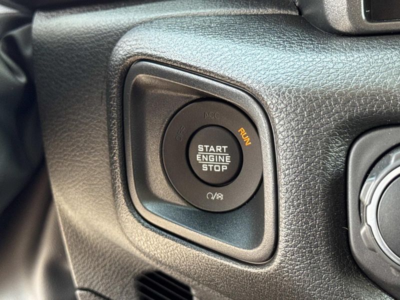 New 2026 Jeep Gladiator Sport S 4x4