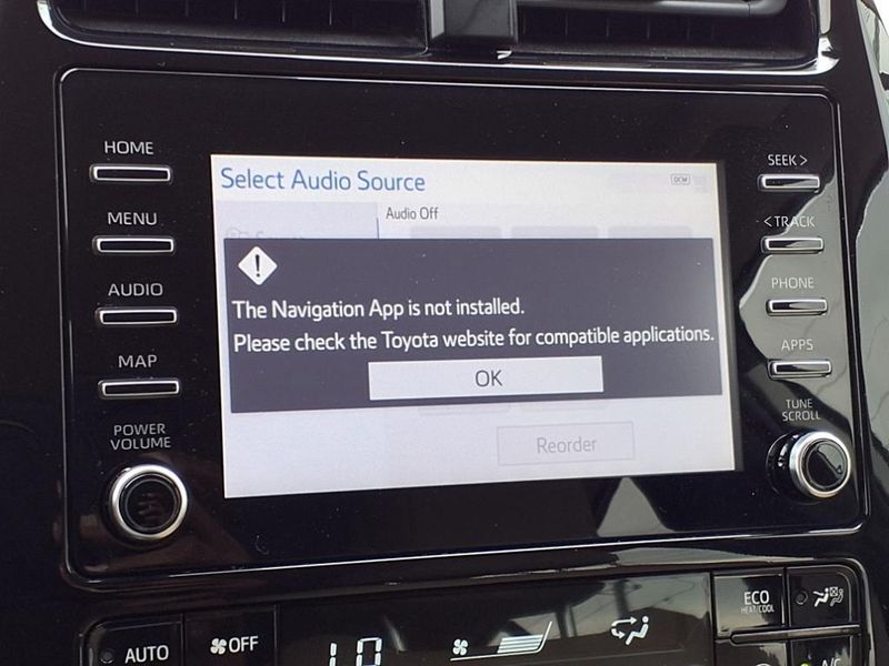 Used 2020 Toyota Prius LEImage 25