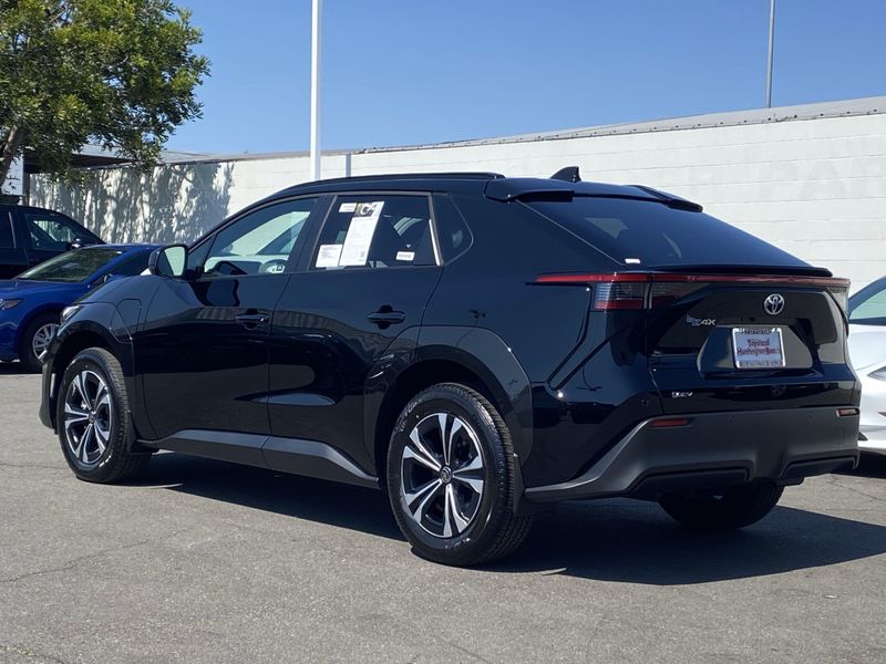 New 2025 Toyota bZ4X XLEImage 5