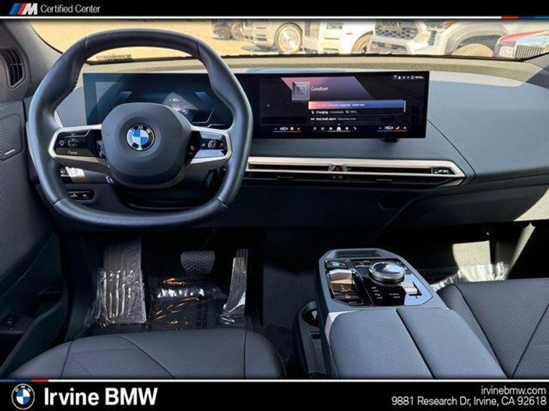 Used 2026 BMW iX xDrive60Image 30