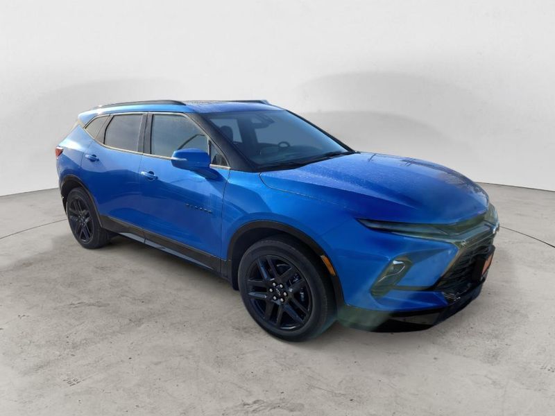 2026 Chevrolet Blazer RS photo 3