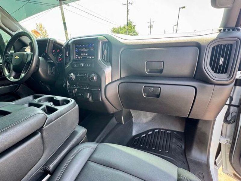 Used 2025 Chevrolet Silverado 3500HD Image 17