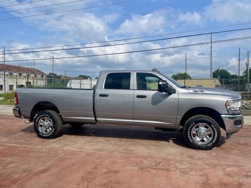 2024 RAM 2500 Tradesman Crew Cab 4x4 8