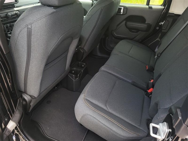 2025 Jeep Wrangler 4-door SportImage 23