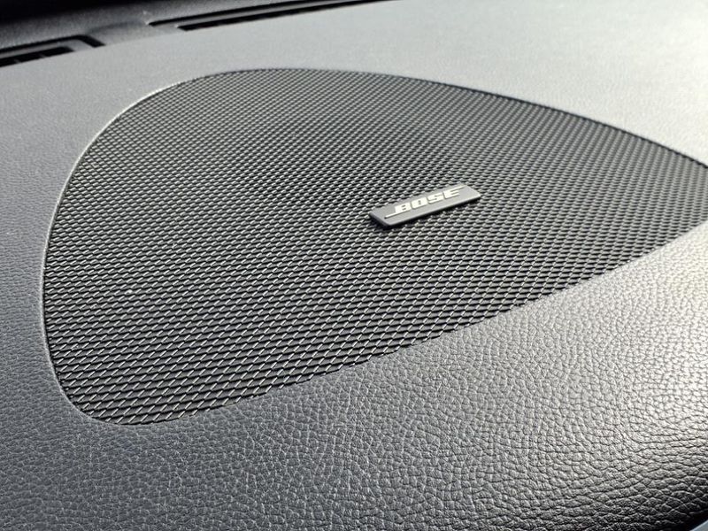 2017 INFINITI QX50 BaseImage 6
