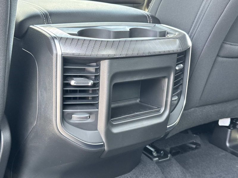 New 2026 RAM 1500 Big Horn Crew Cab 4x2 6'4' Box
