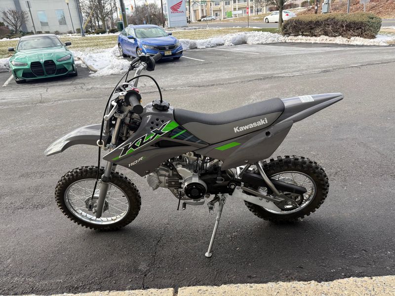 2025 Kawasaki KLX 110R LImage 2