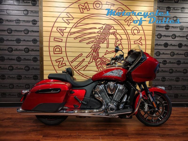 2020 Indian Motorcycle Challenger Limited Image 1