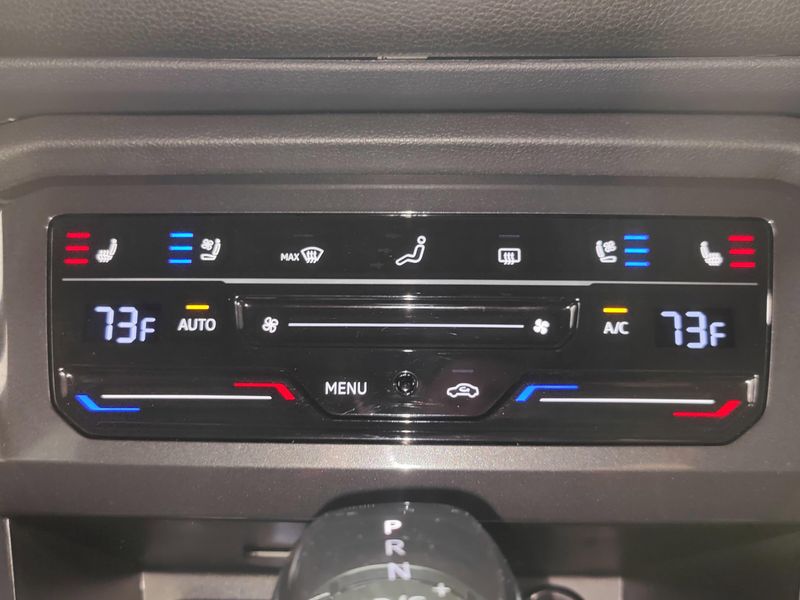 Used 2024 Volkswagen Tiguan AWD SEL R-Line w/Sunroof/NavImage 25