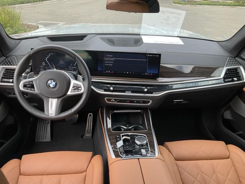 2025 BMW X7 xDrive40iImage 30