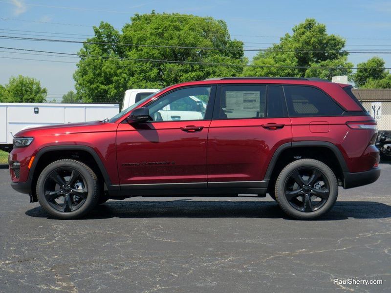 New 2025 Jeep Grand Cherokee Limited 4x4