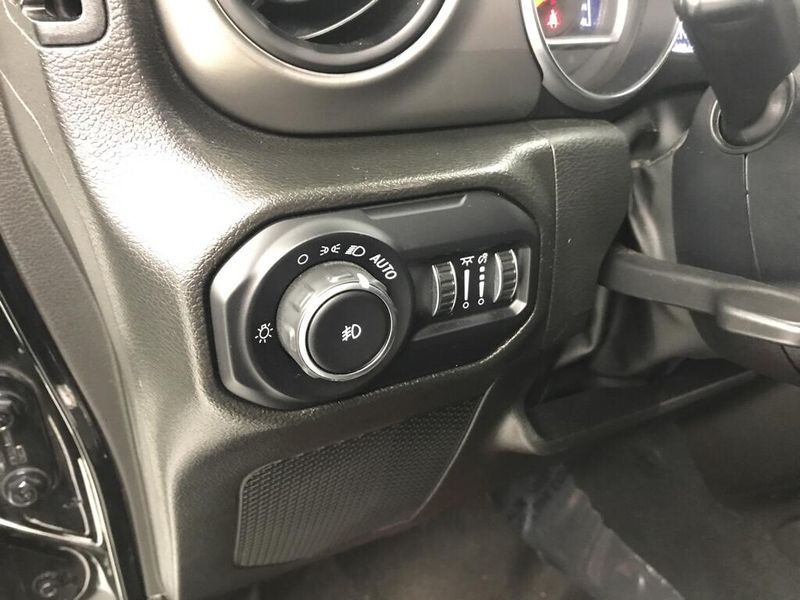Used 2022 Jeep Wrangler Unlimited Sport SImage 10