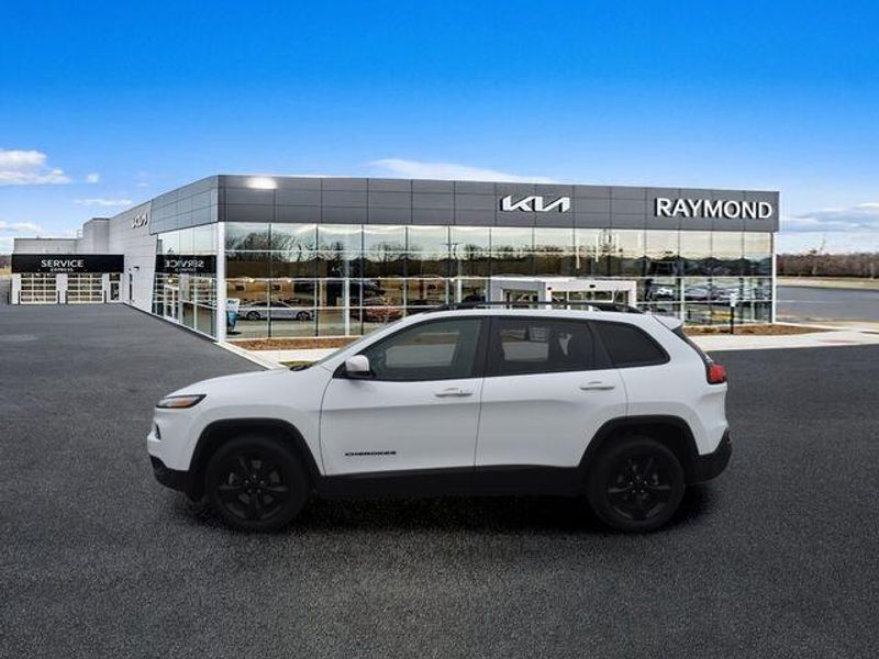 Used 2018 Jeep Cherokee LimitedImage 6