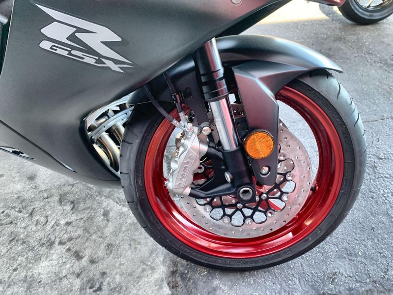 New 2026 Suzuki GSX-R600 Image 16