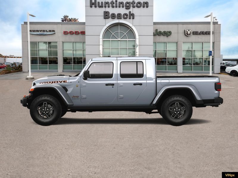 2024 Jeep Gladiator Mojave X 4x4Image 3