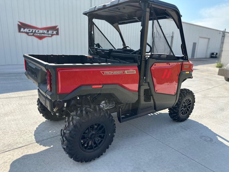 2026 Honda Pioneer 1000 Deluxe