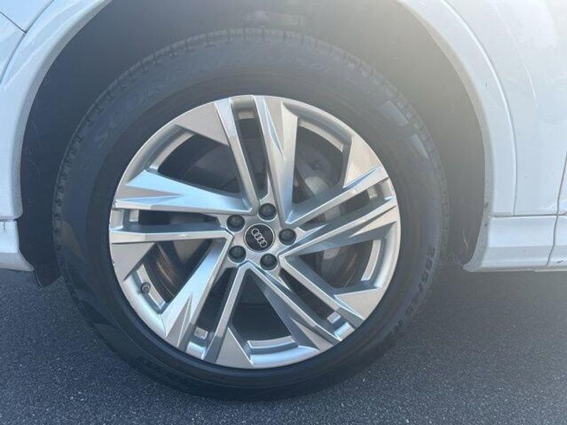 Used 2023 Audi Q7 Premium