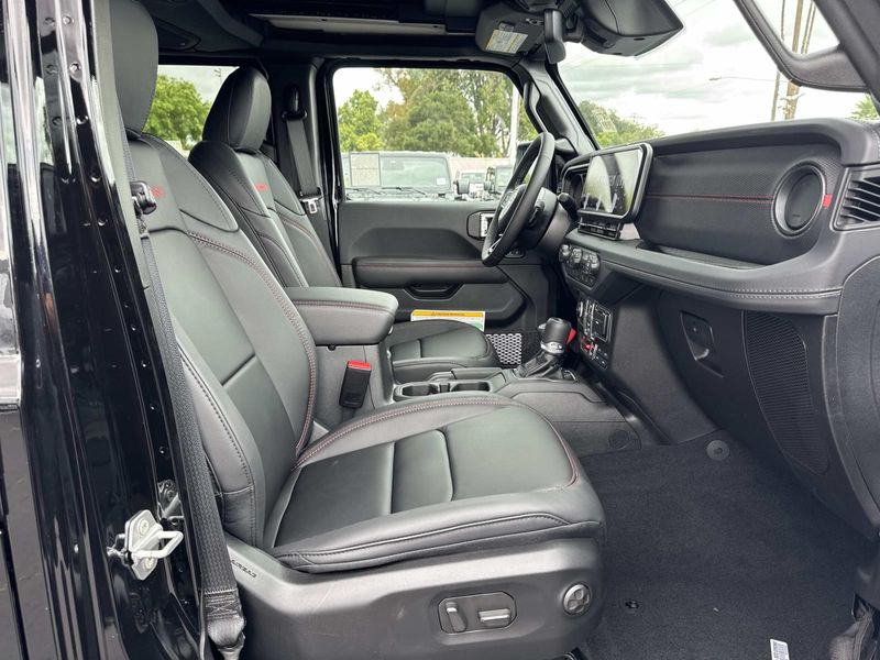 New 2026 Jeep Wrangler 4-door Rubicon X