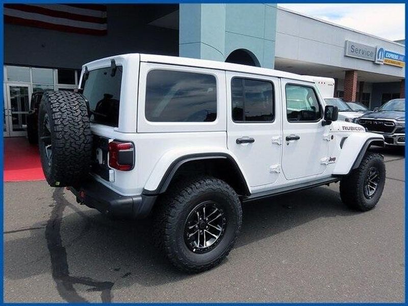 New 2025 Jeep Wrangler Rubicon XImage 7