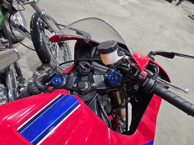 USED 2023 HONDA CBR600RR BASE Image 8