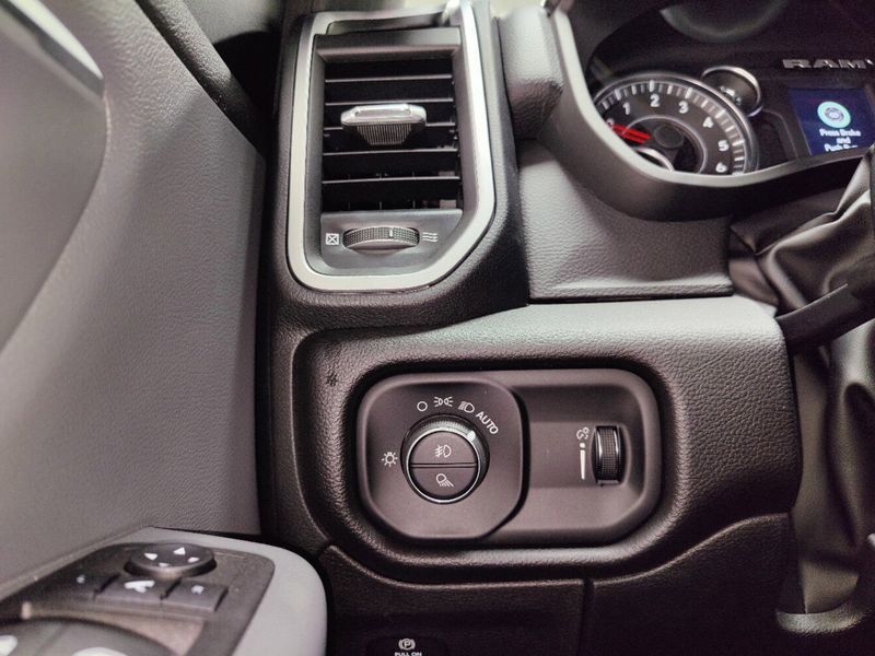 2023 RAM 1500 Big Horn Crew Cab eTorque 4x4Image 26