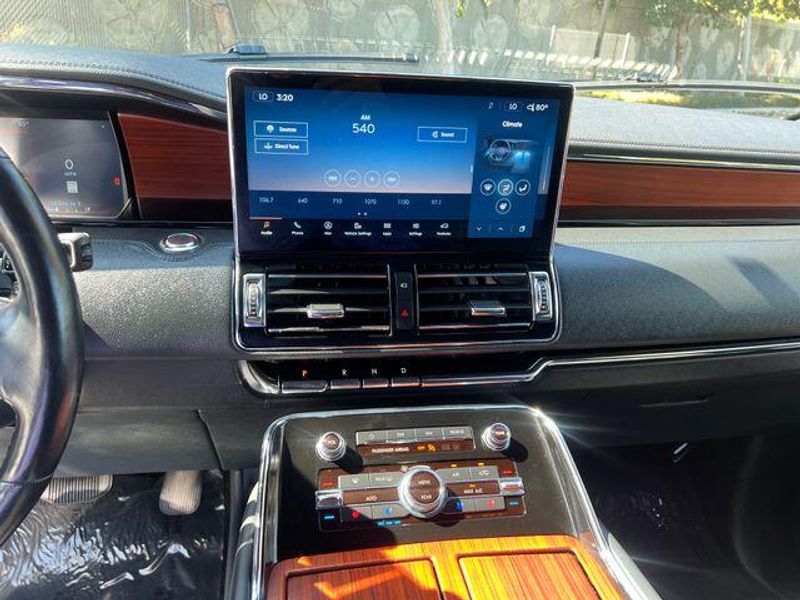 Used 2022 Lincoln Navigator ReserveImage 15