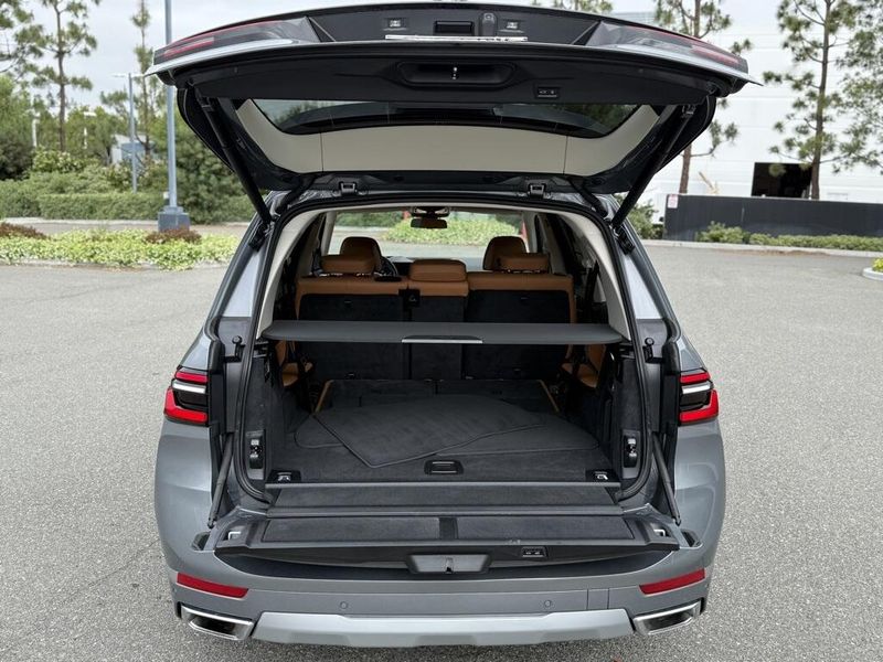 2025 BMW X7 xDrive40iImage 15
