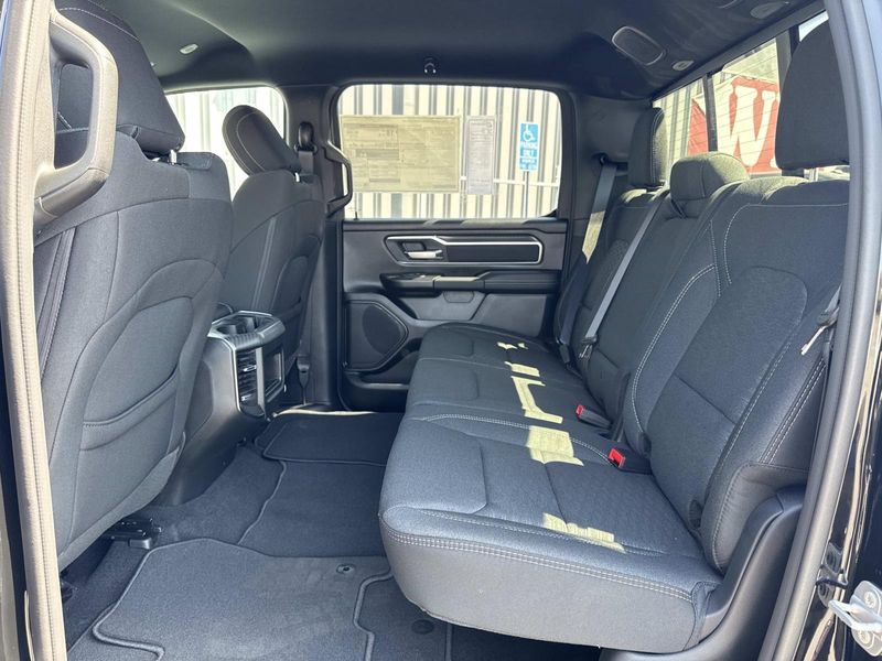 New 2026 RAM 1500 Big Horn Crew Cab 4x4 5'7' Box