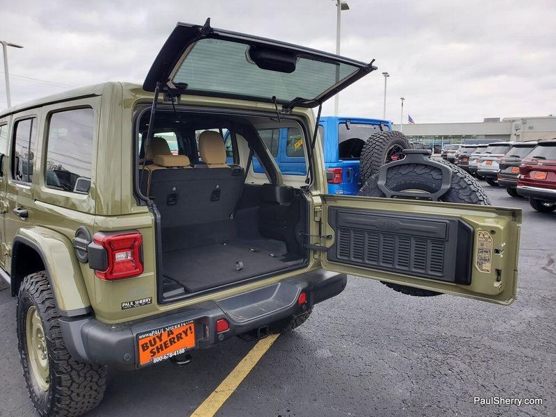 2025 Jeep Wrangler 4-door Willys 