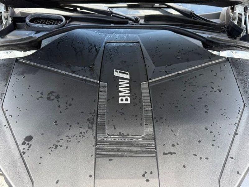 Used 2024 BMW i7 xDrive60Image 32