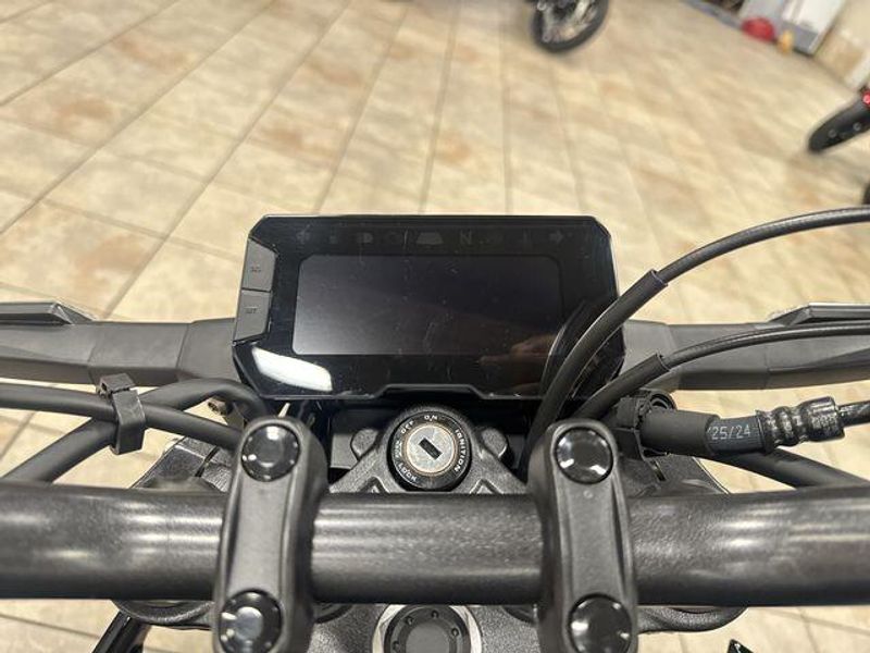 New 2025 Honda CB300R ABS Image 20