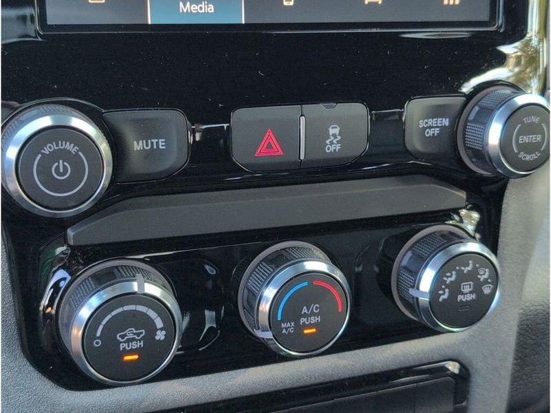 New 2026 RAM 5500 Tradesman Chassis Crew Cab 4x4 84